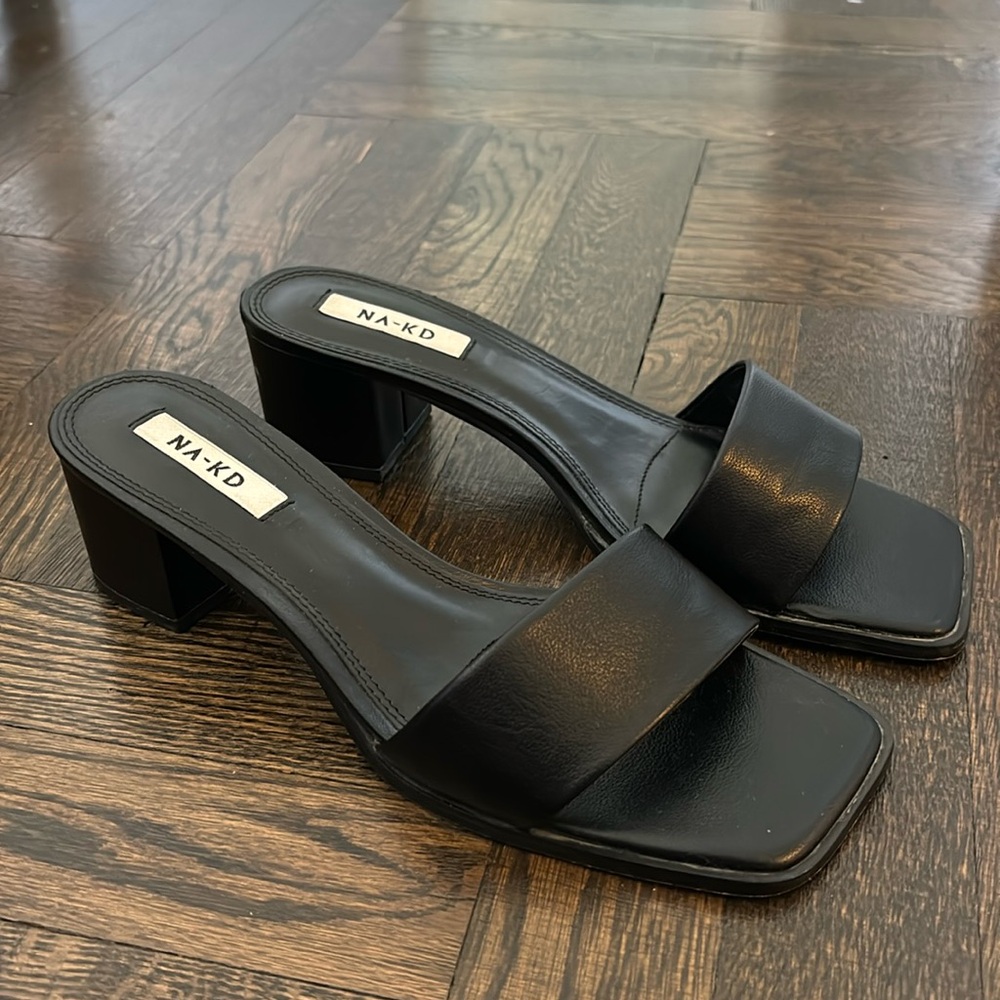 NA-KD Black Faux Leather Square Toe Heel Sandal Size 8